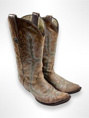 CORRAL Y2K pre distressed snip toe western boots
